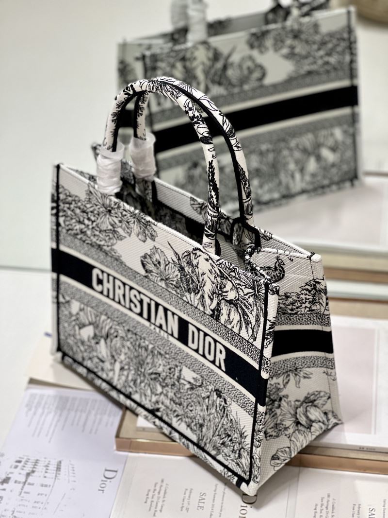 Dior Shopping Bags